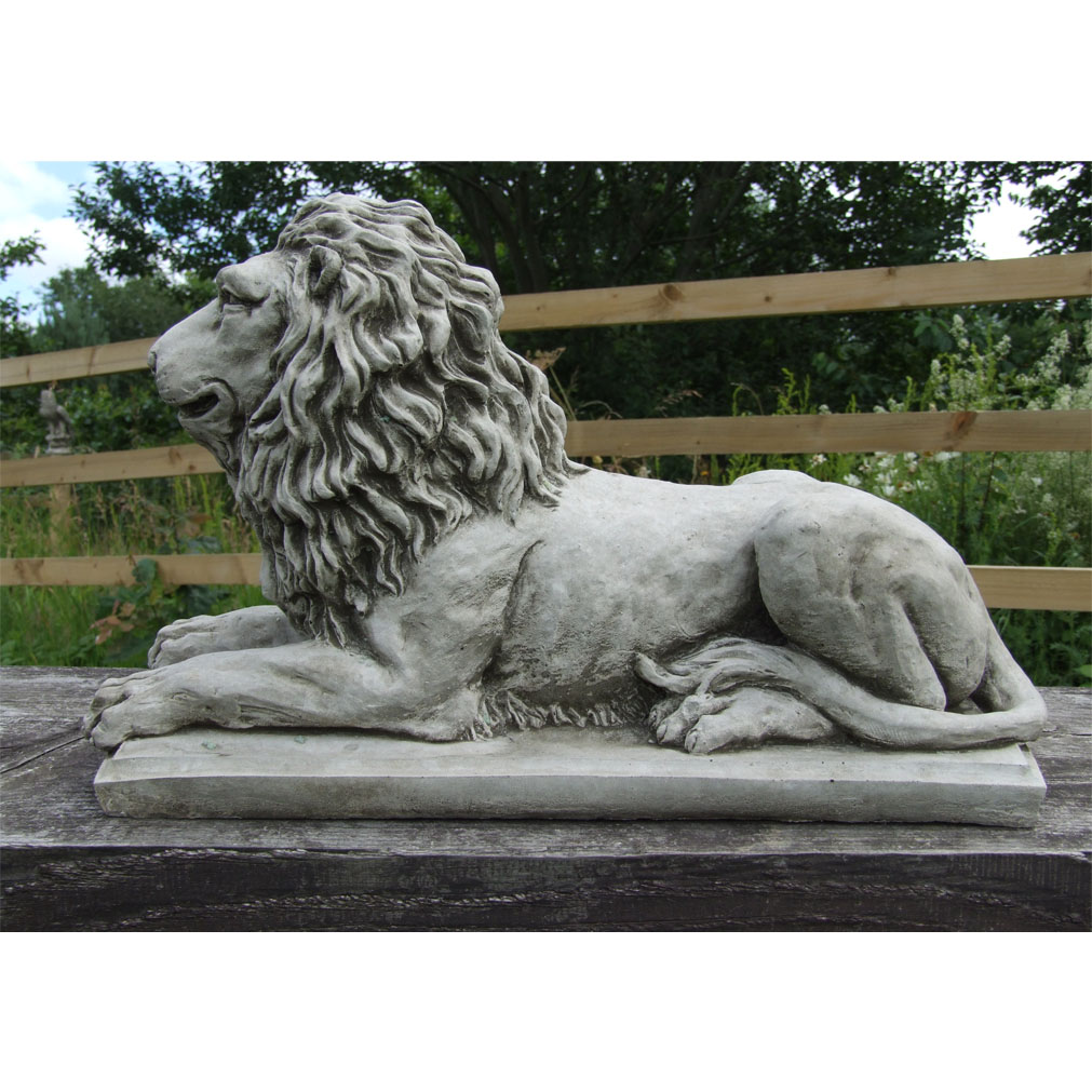 LION STATUE ON PLINTH Cast Stone Garden Ornament Patio Home Decor